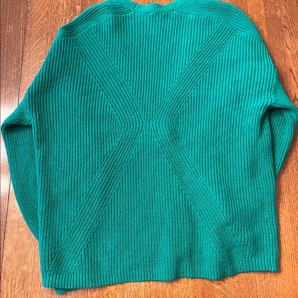 emerald cabi large cable-nit sweater - Picture 2 of 2